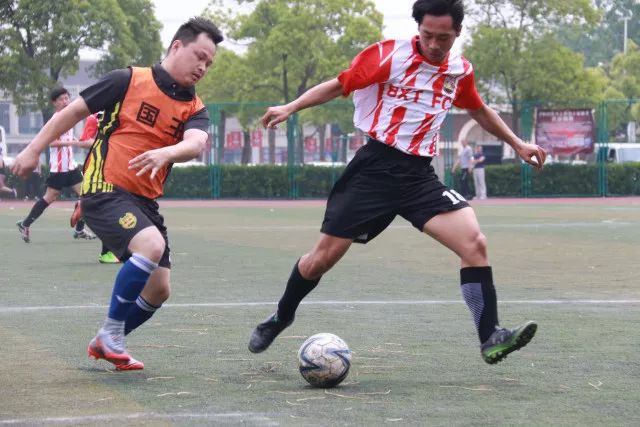 曼联与瑞典边锋尤苏·巴达成转会协议
